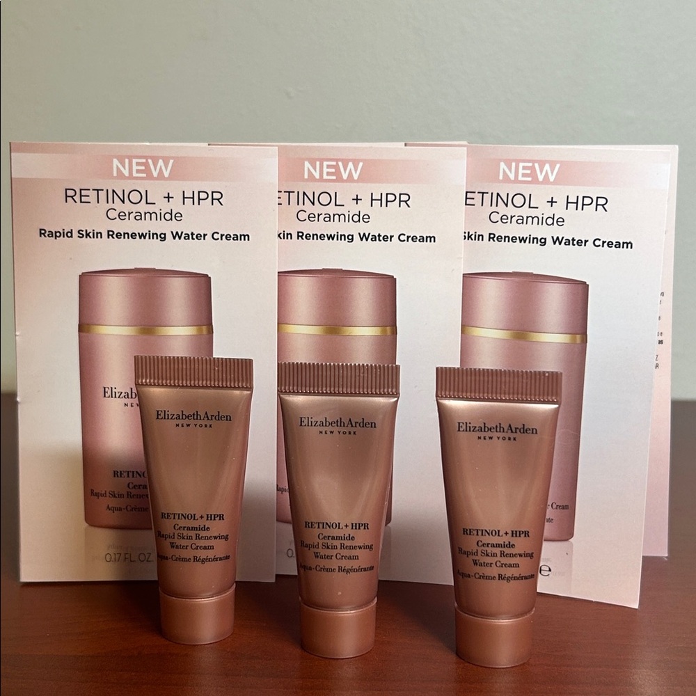 3/$15 Elizabeth ArdenCeramide Retinol + HPR Rapid Skin Renewing Water cream 5ml